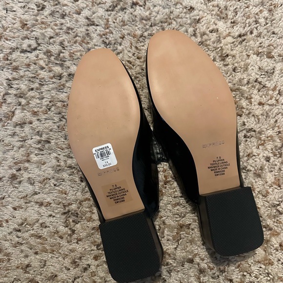 Express Black Loafers - Size 7.5 - Picture 3 of 4